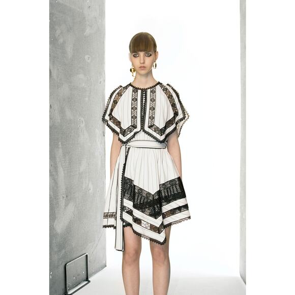 Self-Portrait Dresses & Skirts - SELF-PORTRAIT Monochrome Striped Crepe Handkerchief Mini Dress White Lace US 6